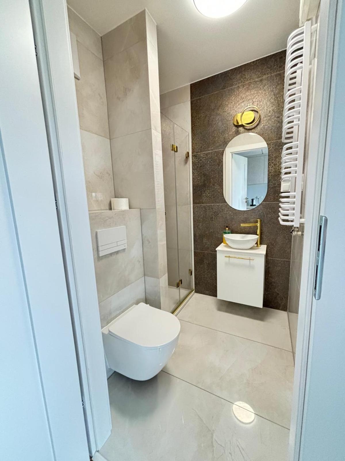 Apartamenty 24H Pileckiego Варшава Экстерьер фото